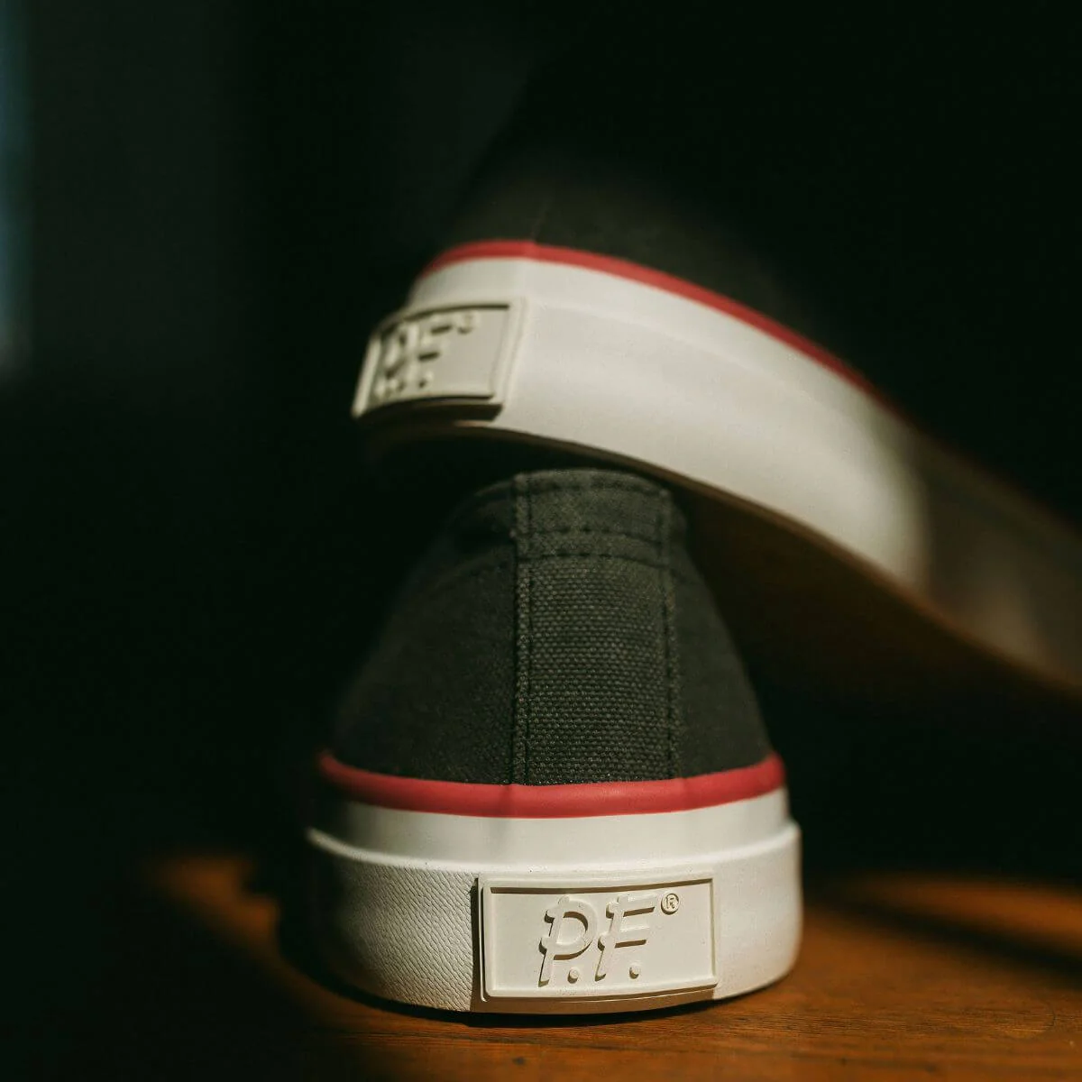 All-American Low-Top Antique Black/Crimson - Image 10