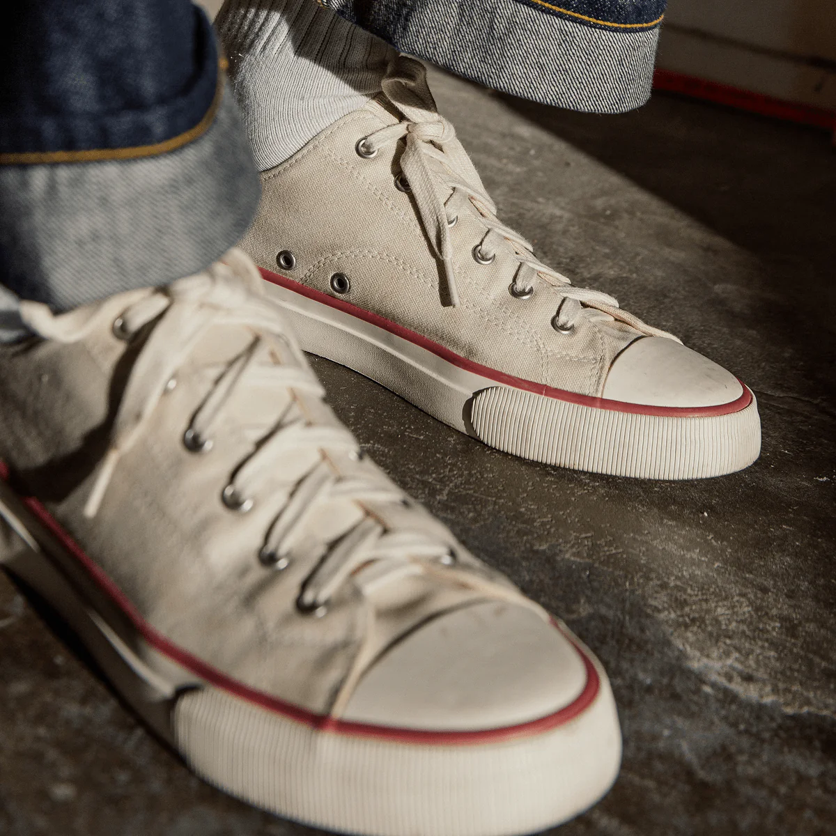 All-American Low-Top Antique White/Crimson - Image 3