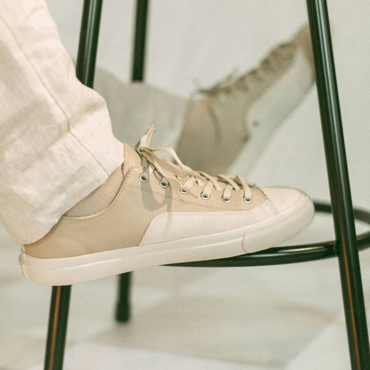 All-American Luxe Low-Top Taupe/Sea Salt - Image 14