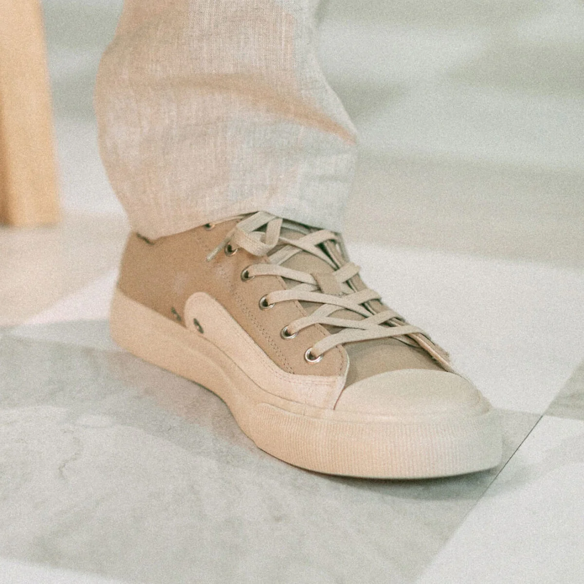 All-American Luxe Low-Top Taupe/Sea Salt - Image 15