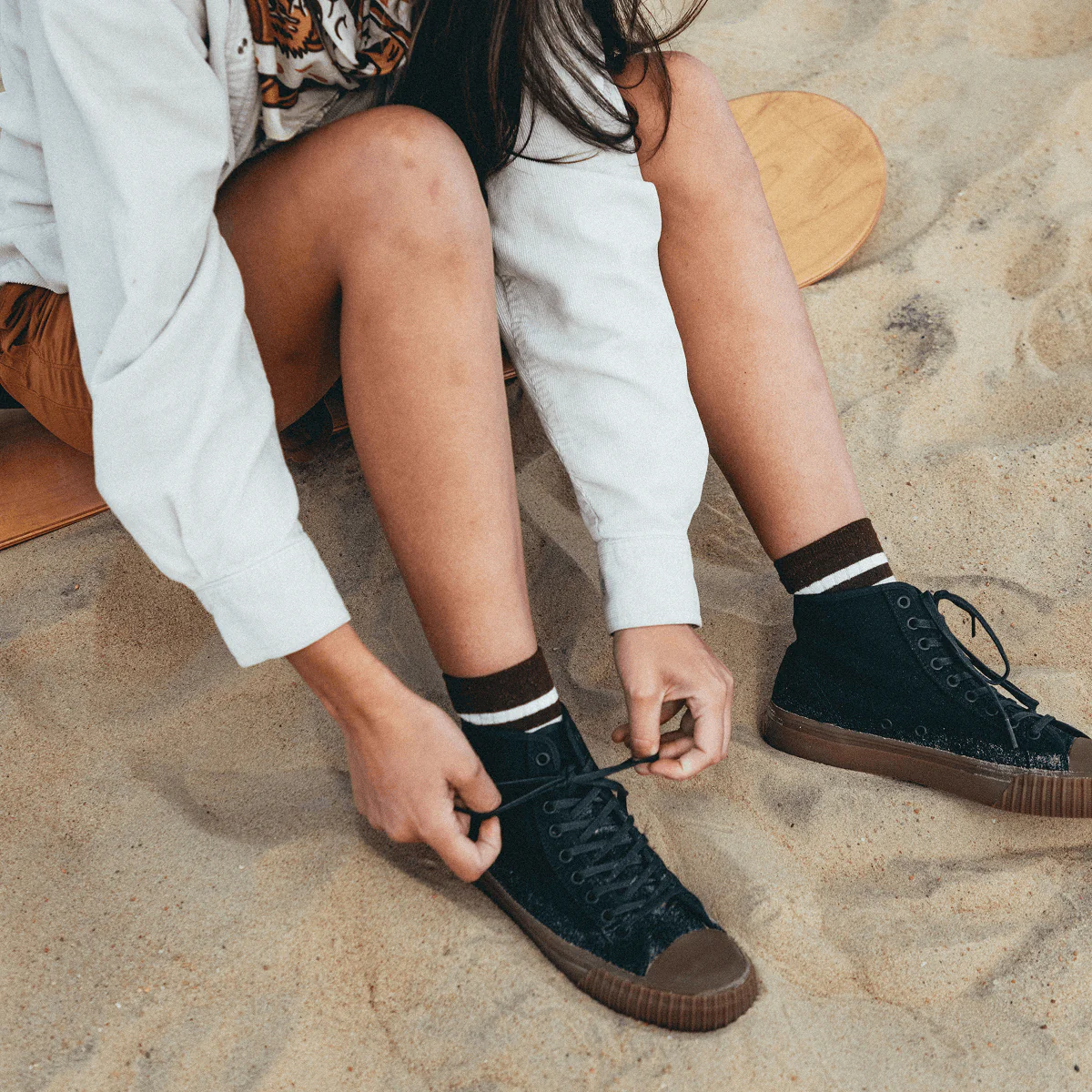 Center High-Top Black/Gum - Image 4