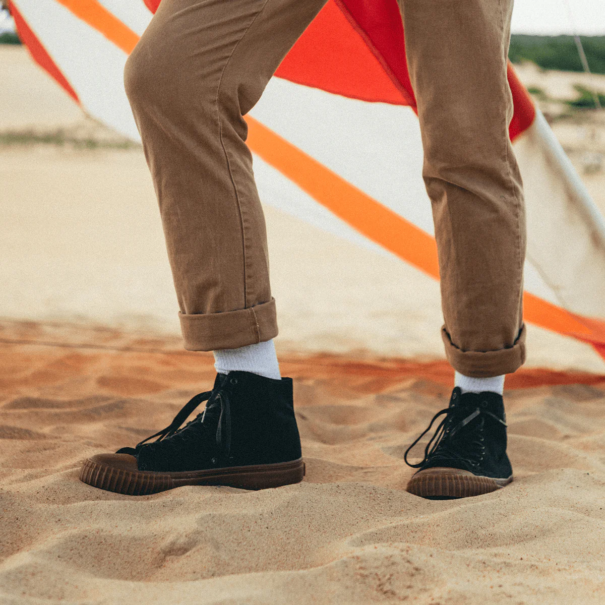 Center High-Top Black/Gum - Image 8