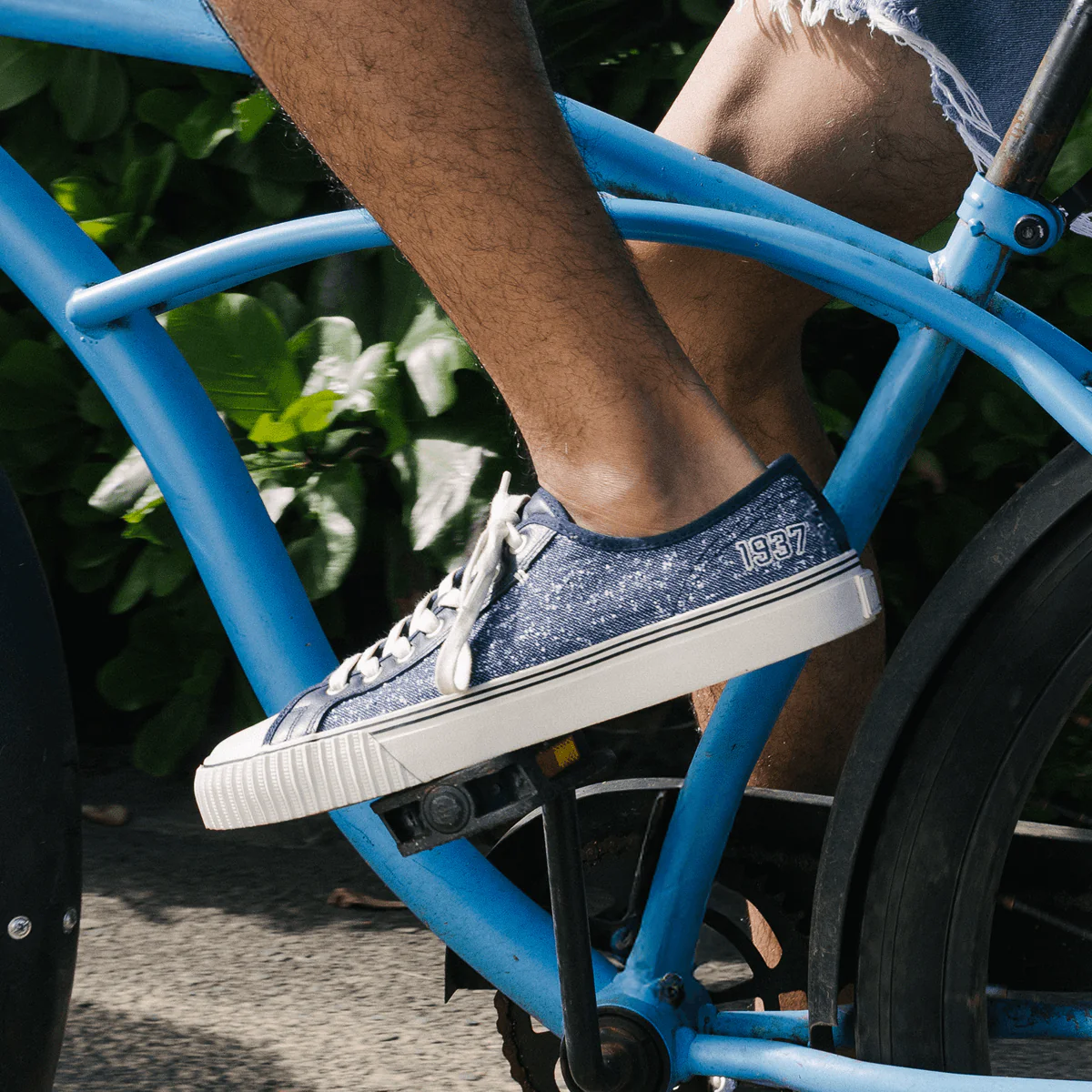 Center Low-Top Navy/Gray - Image 9