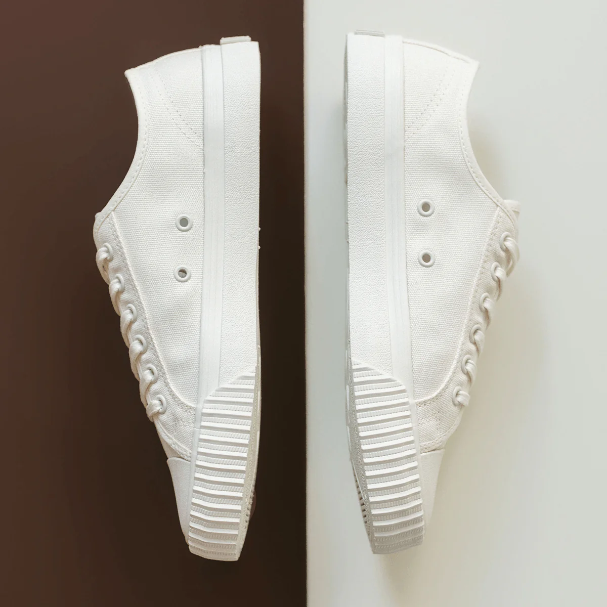 Center Low-Top Sea Salt - Image 7