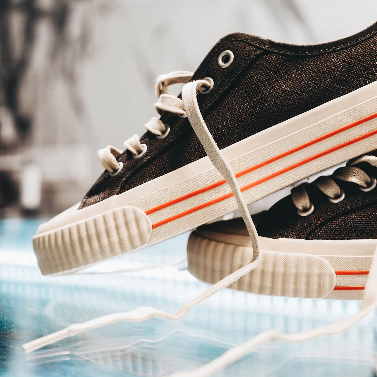 Center Vintage Low-Top Black/Biscotti - Image 4