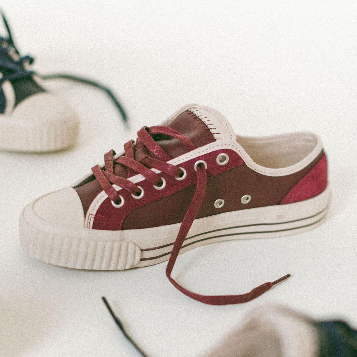Center Vintage Low-Top Burgundy/Antique White - Image 14
