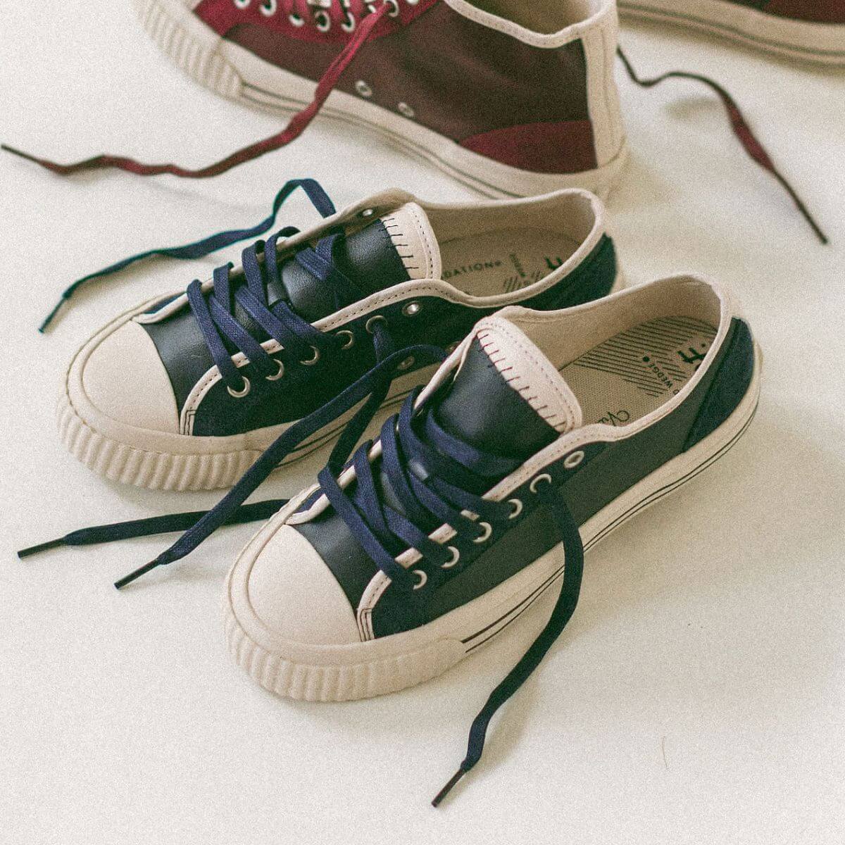 Center Vintage Low-Top Navy/Antique White - Image 3