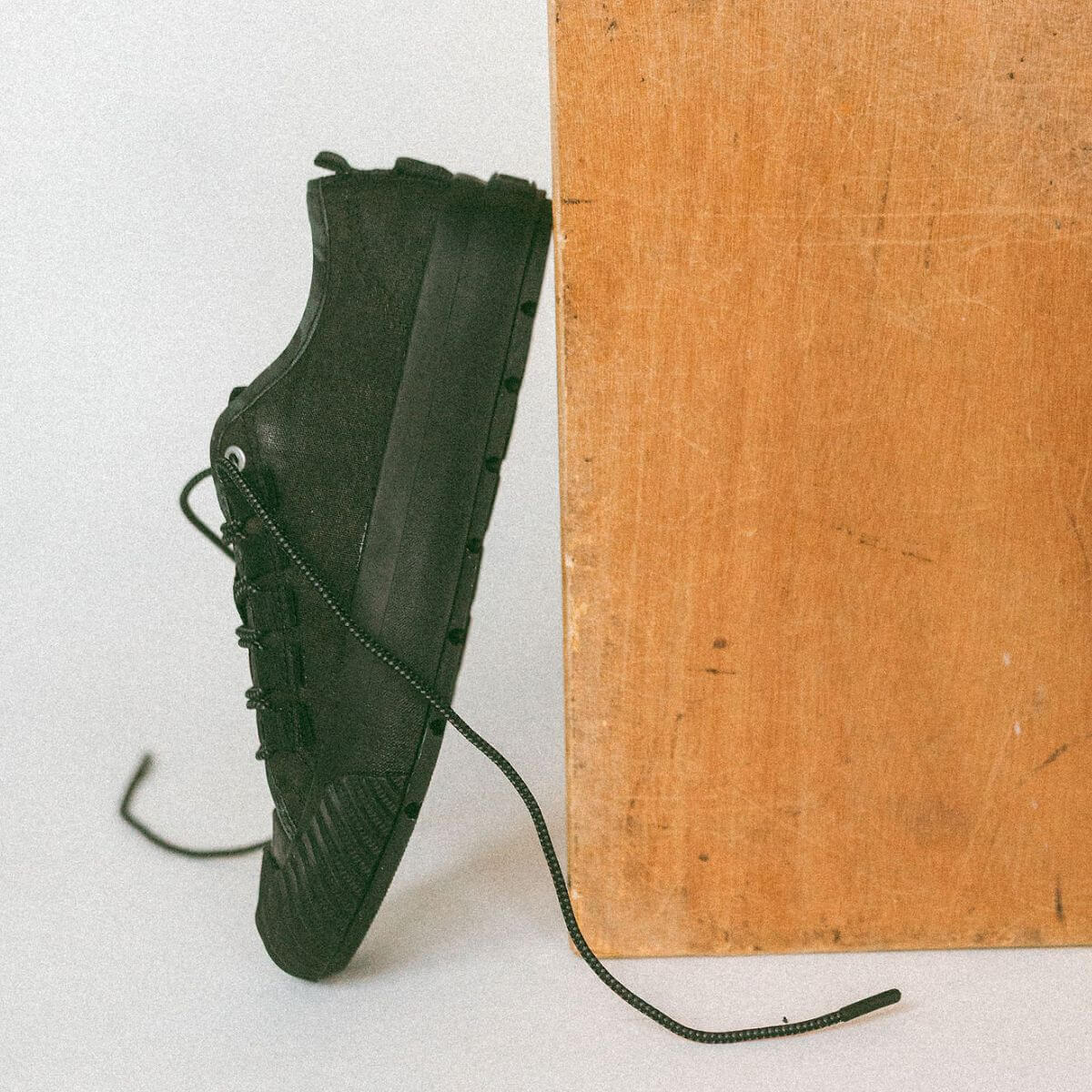 Grounder Basecamp Low-Top Black/Black - Image 15